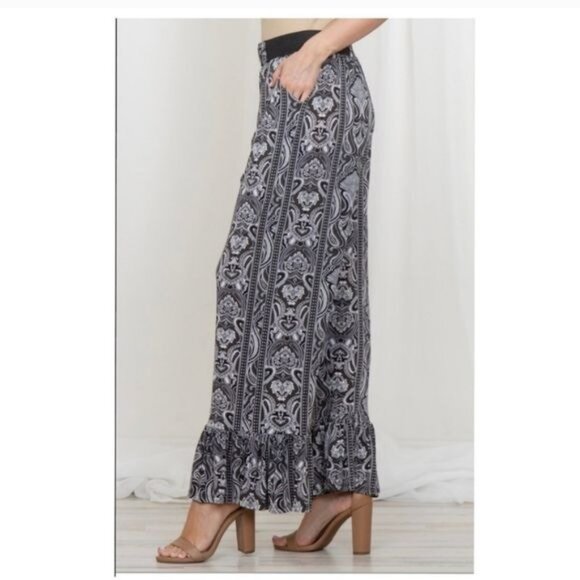 Boho Wide Leg Ruffle Hem Pants W/Elastic Waist & Pockets Black/White Paisley -OS - Picture 5 of 6